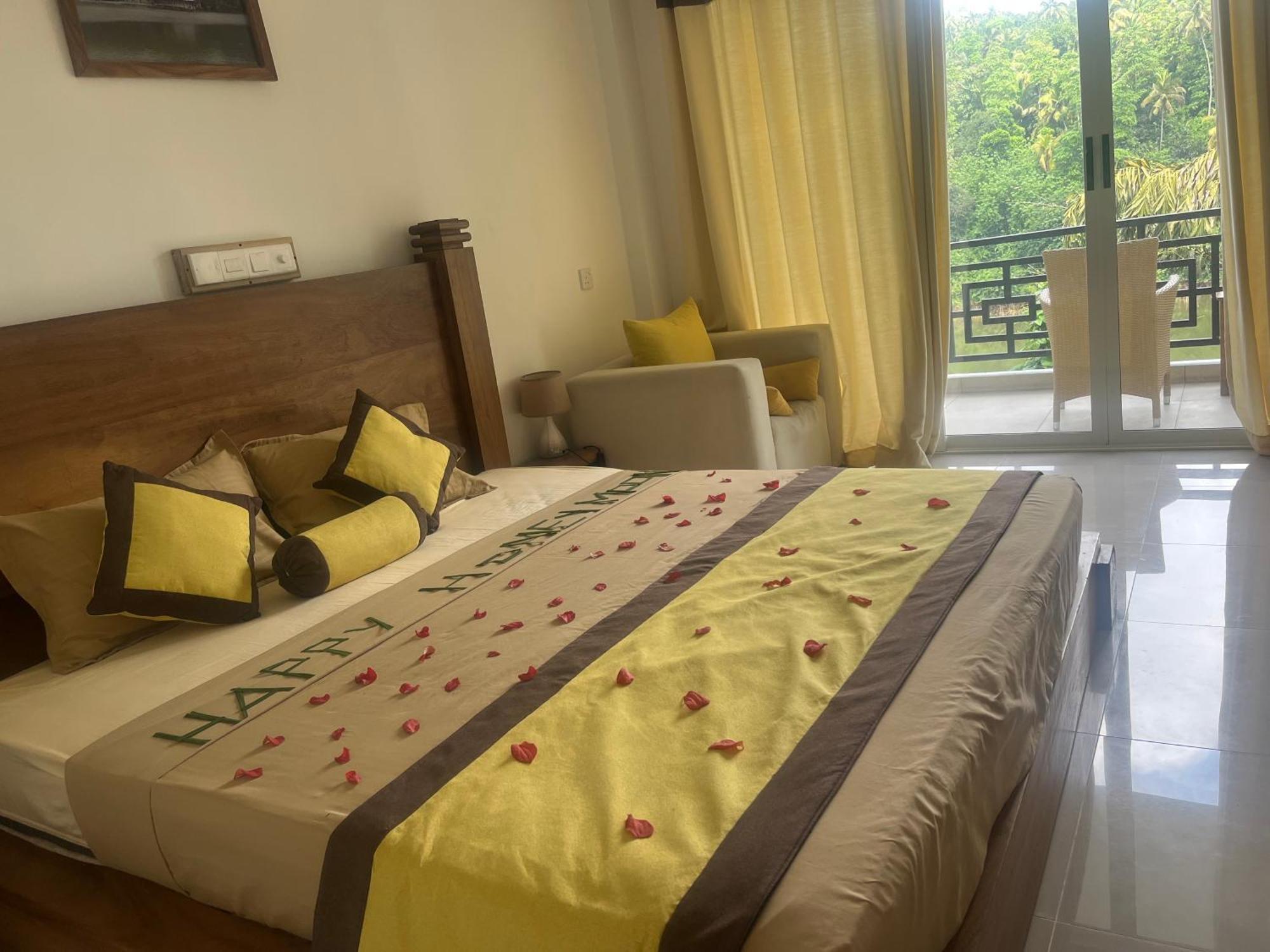 Kandy Rivers Edge Nature Resort Exteriör bild